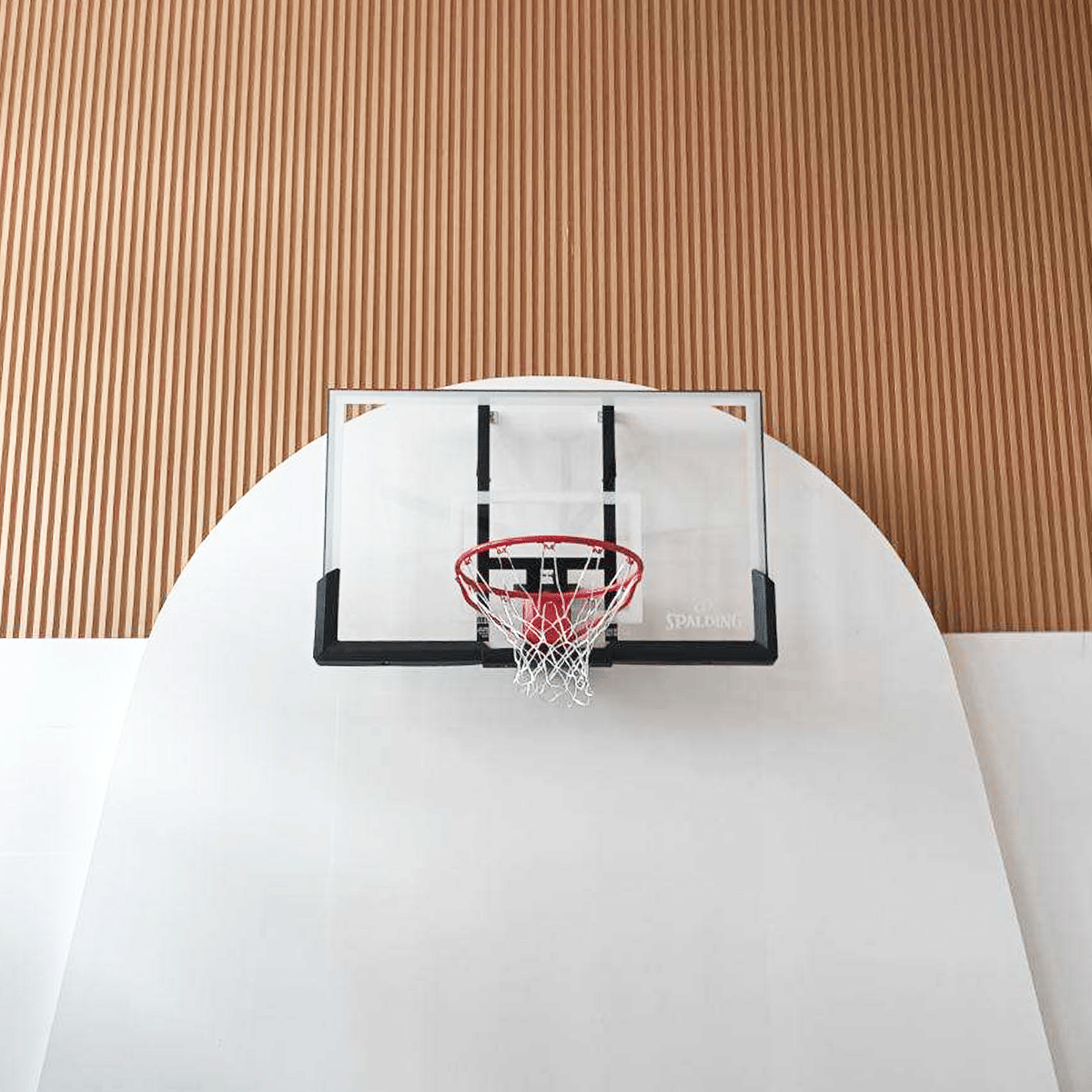 หน้าแป้นบาส SPALDING วัสดุอะคริลิคขนาด 50 นิ้ว พร้อมห่วงมาตรฐานการแข่งขัน แถมลูกบาสและที่สูบลม_4